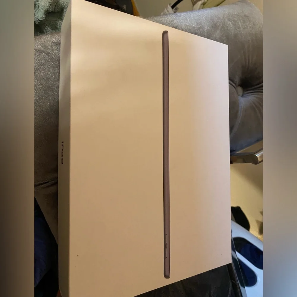 9th generation iPad 64gb